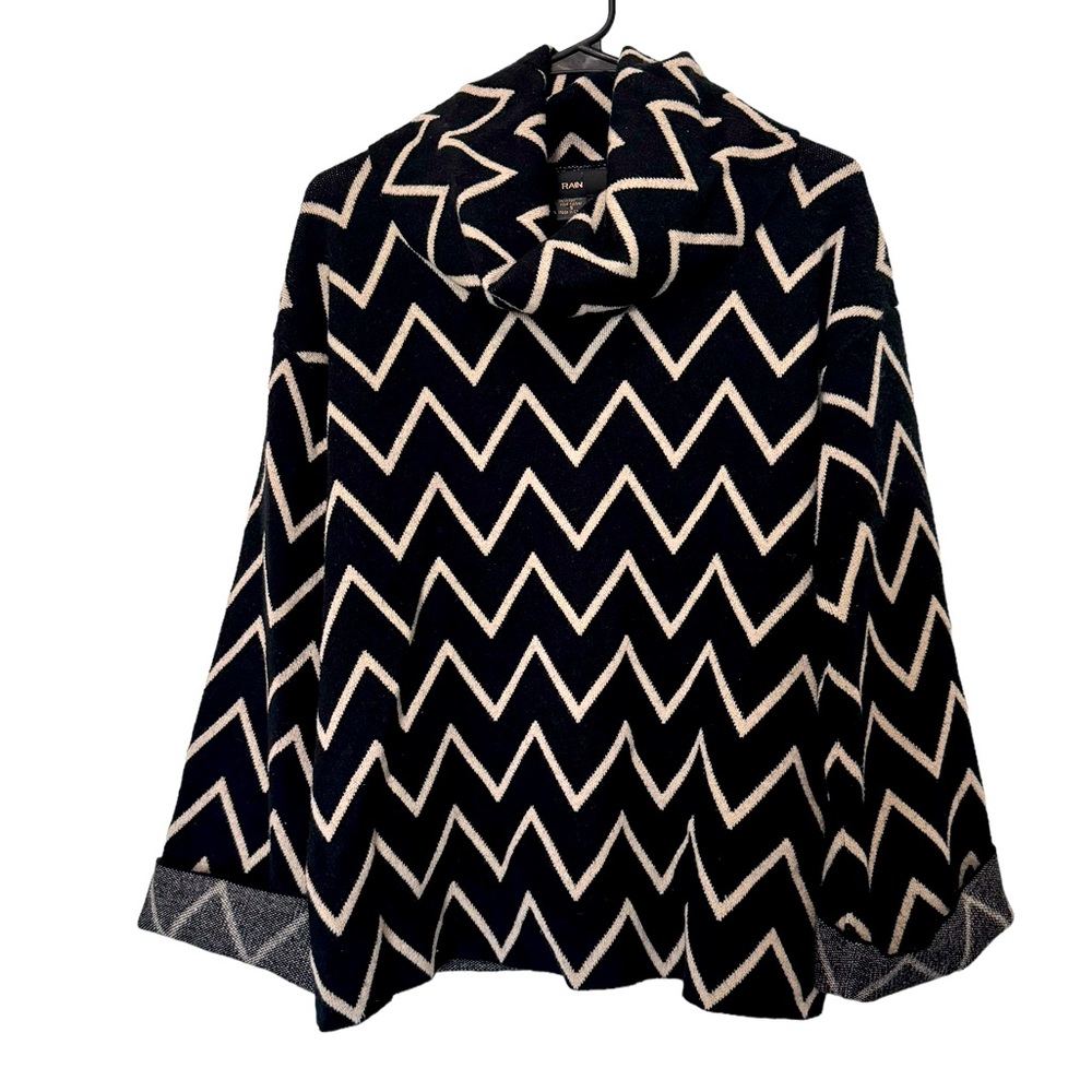 RAIN Black and Tan Chevron Sweater Cowl Neck Long Sleeve Sz Small